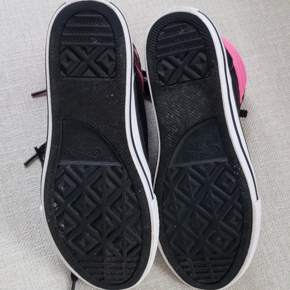 Converse shoes - Picture 6 of 8